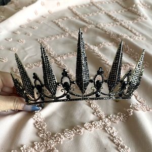Black Crown